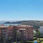 Junto A Com Piscina. Portimão